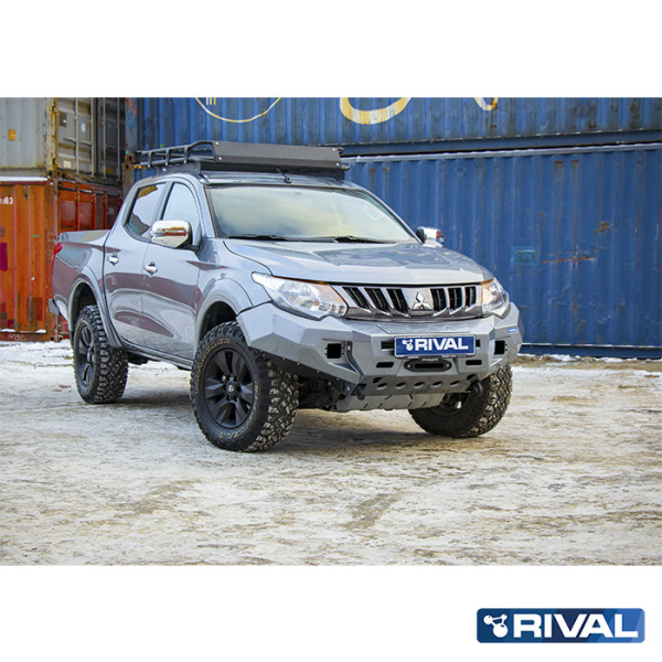 Bumper Mitsubishi L200 2015-2019; 